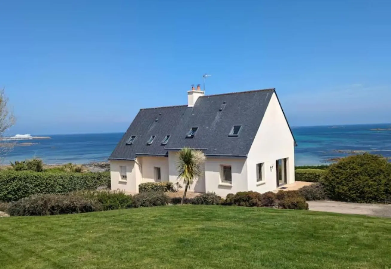 La Maree Haute - Vue Mer Imprenable Saint-Pol-de-Léon فرنسا