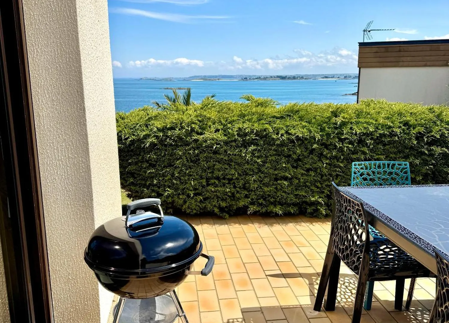 La Maree Haute - Vue Mer Imprenable Saint-Pol-de-Léon بيت للعطل